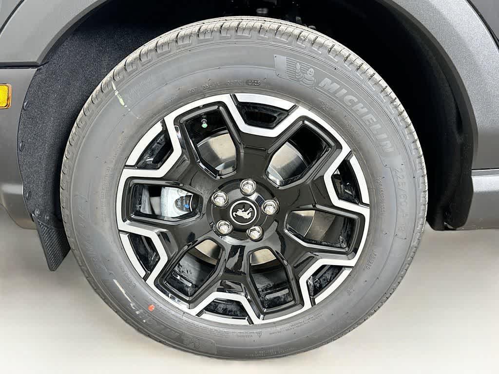 new 2025 Ford Bronco Sport car, priced at $30,912