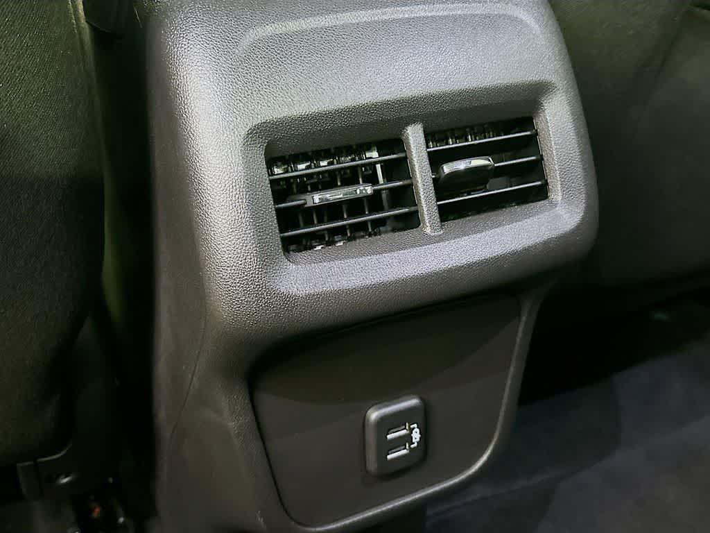 used 2024 Chevrolet Equinox car