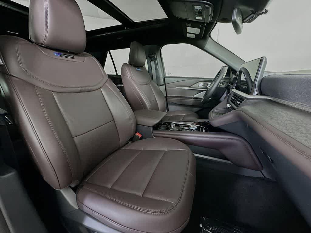 new 2025 Ford Explorer car, priced at $48,342