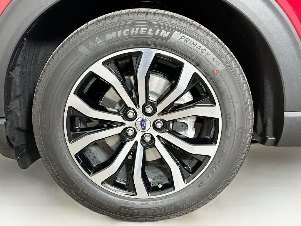 new 2026 Ford Explorer car, priced at $40,113