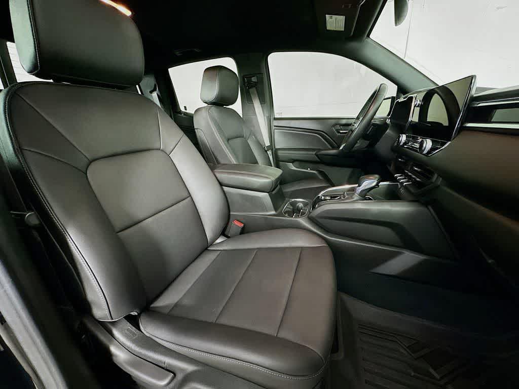 used 2023 GMC Canyon car, priced at $30,682