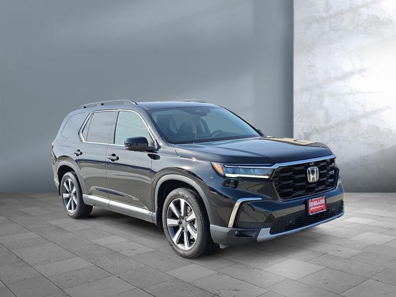 used 2025 Honda Pilot car, priced at $52,999
