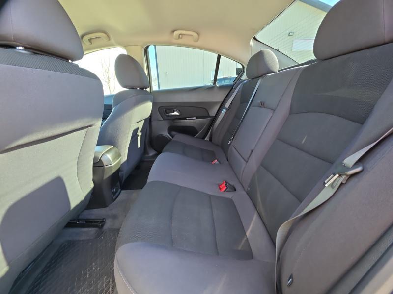 used 2014 Chevrolet Cruze car, priced at $9,999