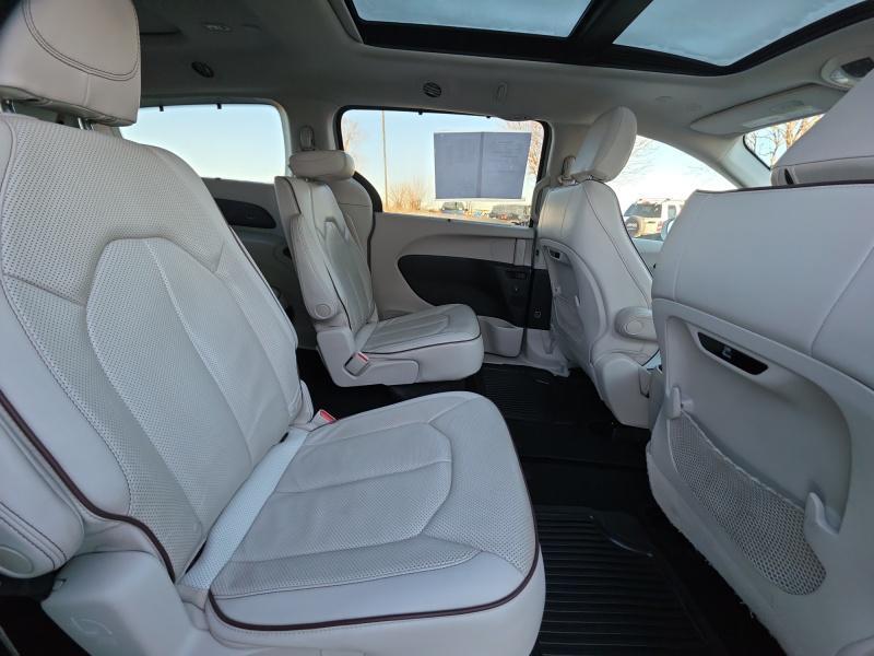 used 2020 Chrysler Pacifica car, priced at $17,999