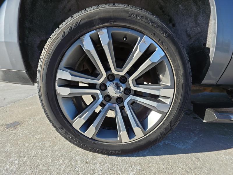 used 2020 GMC Yukon XL car, priced at $29,999