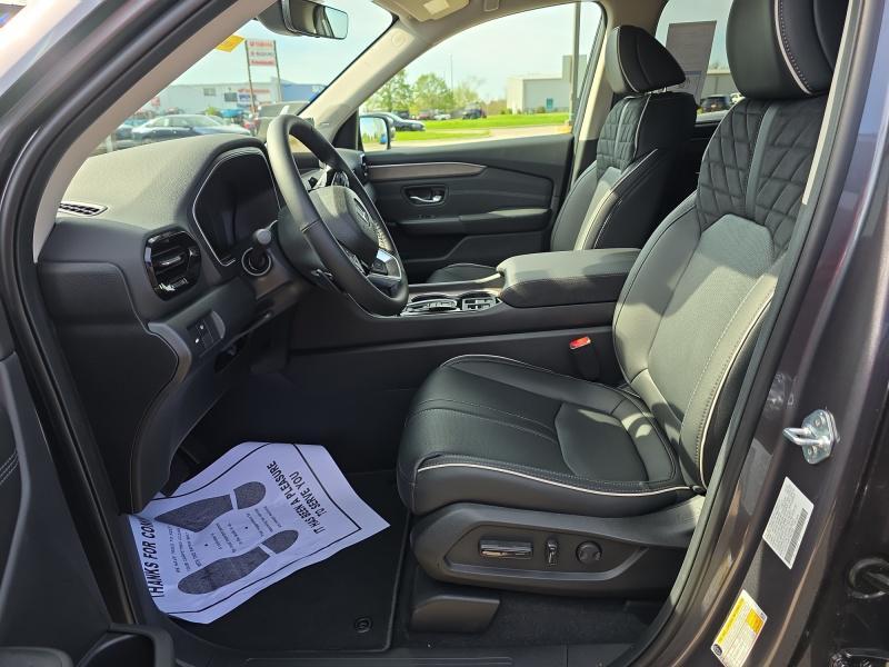new 2026 Honda Pilot car, priced at $56,689