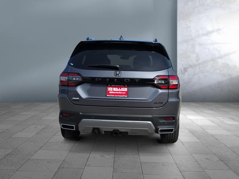 new 2026 Honda Pilot car, priced at $56,689