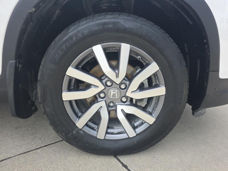 used 2022 Honda Pilot car, priced at $29,999