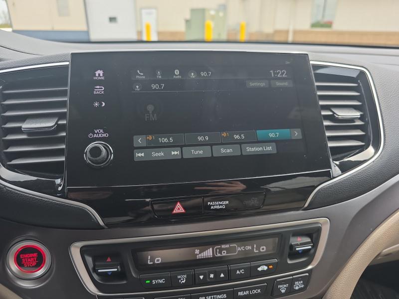 used 2022 Honda Pilot car, priced at $29,999