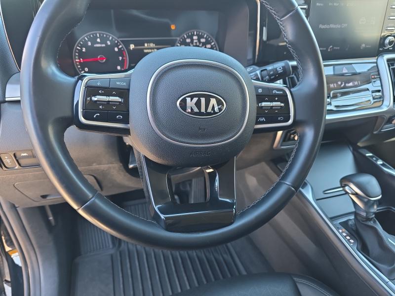 used 2021 Kia Sorento car, priced at $27,144