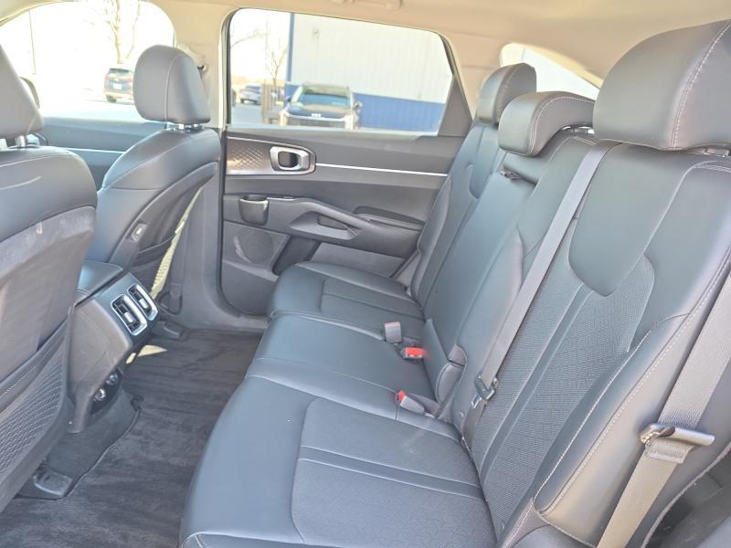 used 2021 Kia Sorento car, priced at $27,144