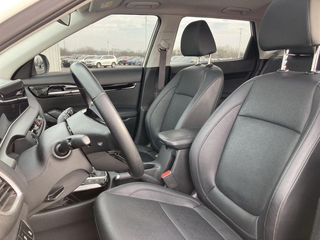 used 2024 Kia Seltos car, priced at $23,492