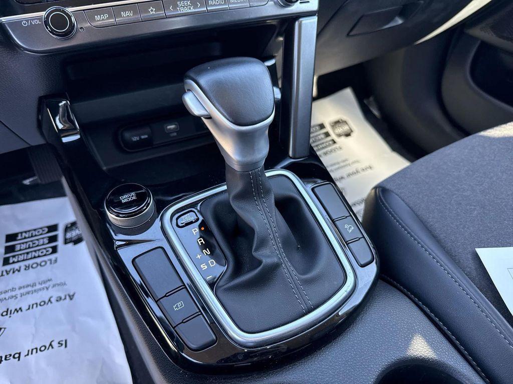 used 2025 Kia Seltos car, priced at $21,991