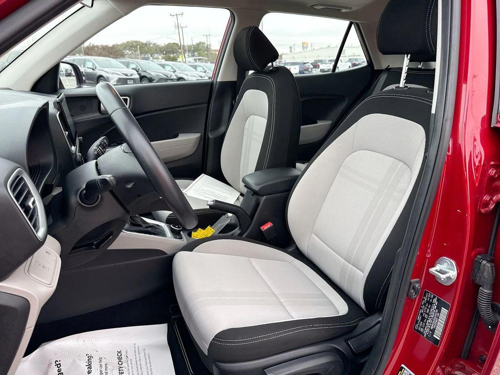 used 2025 Hyundai Venue car, priced at $18,991