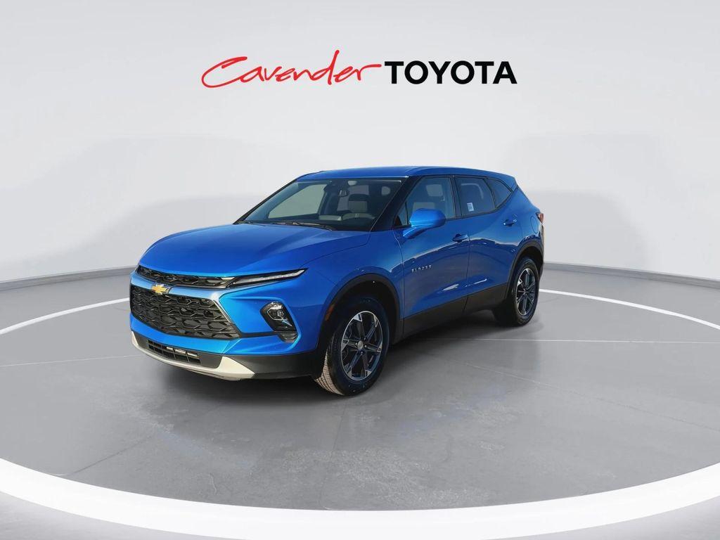 used 2025 Chevrolet Blazer car, priced at $25,492