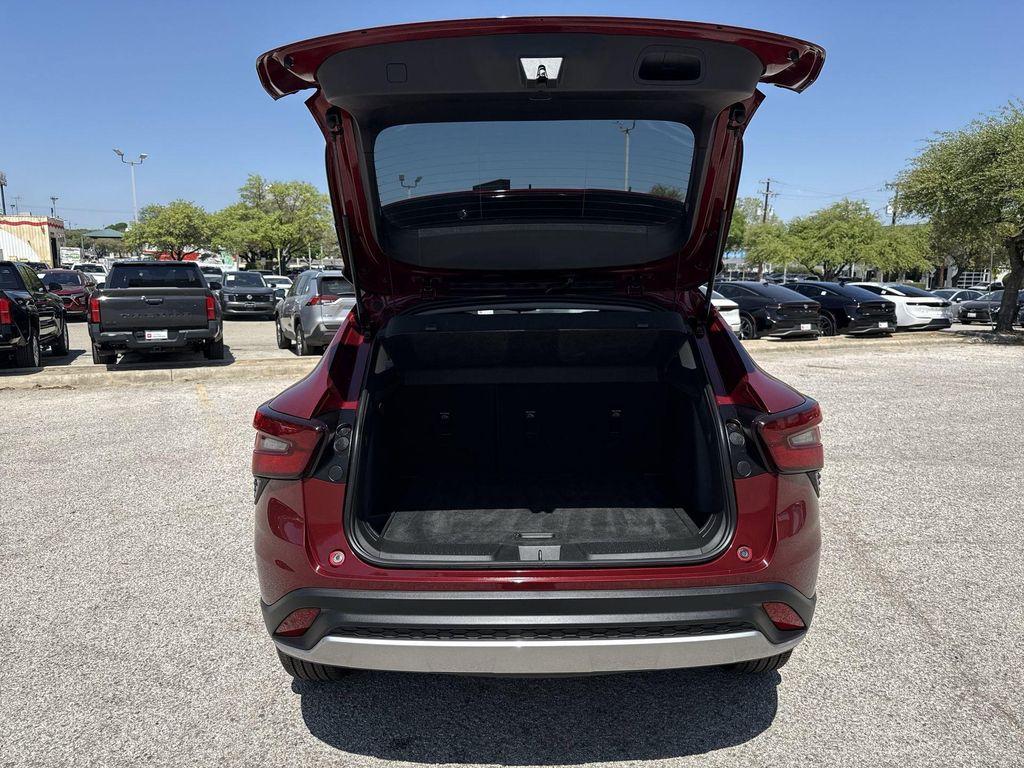 used 2025 Chevrolet Trax car, priced at $22,991