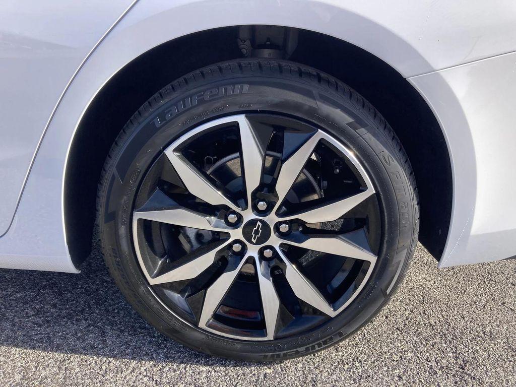 used 2025 Chevrolet Malibu car, priced at $22,992