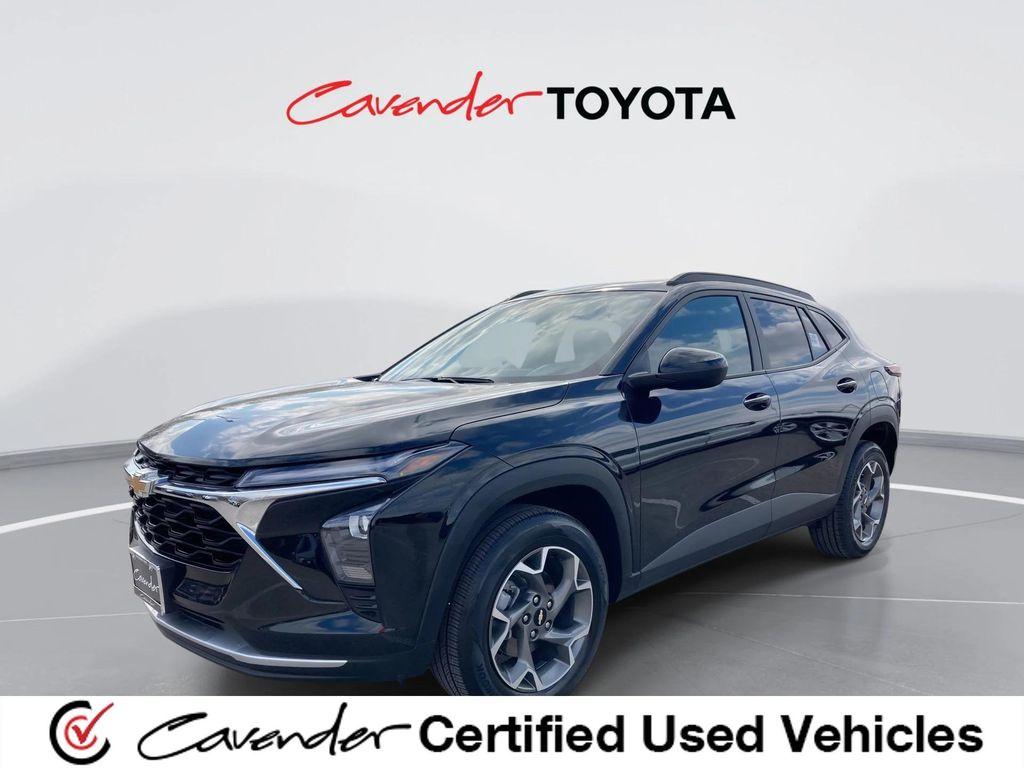 used 2025 Chevrolet Trax car, priced at $22,991