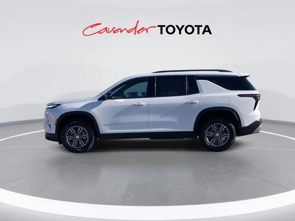 used 2024 Chevrolet Traverse car, priced at $34,991