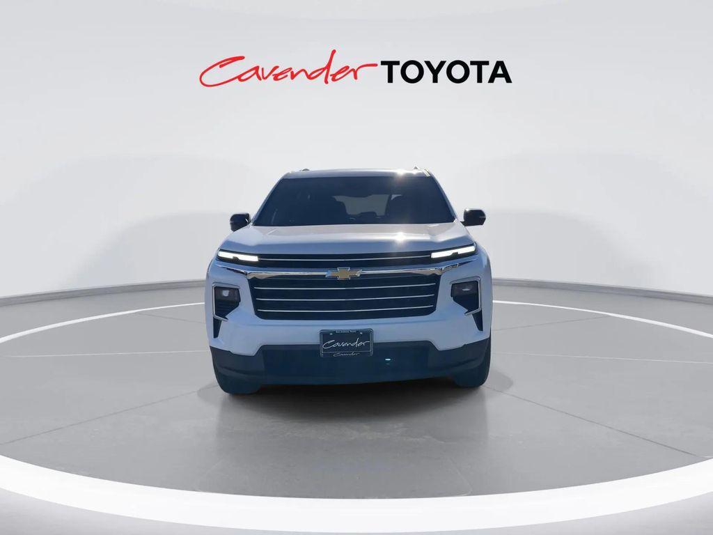 used 2024 Chevrolet Traverse car, priced at $34,991