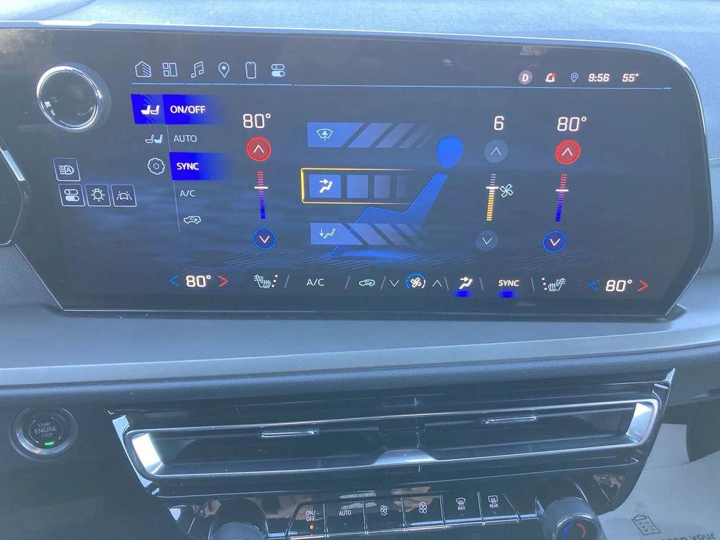 used 2024 Chevrolet Traverse car, priced at $34,991