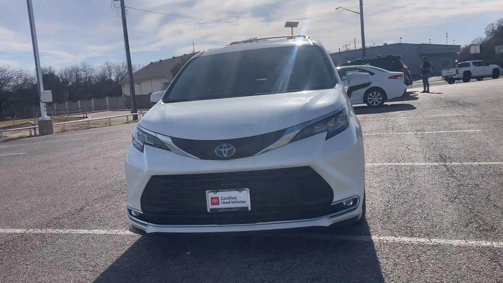 used 2021 Toyota Sienna car, priced at $29,991