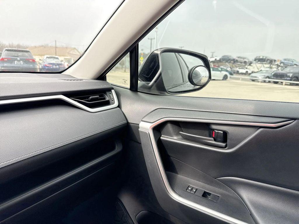 used 2020 Toyota RAV4 car, priced at $22,991