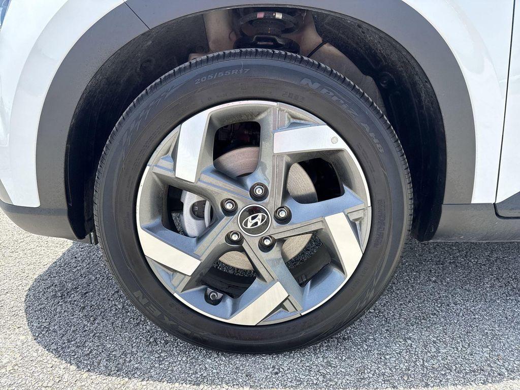 used 2025 Hyundai Venue car, priced at $20,216