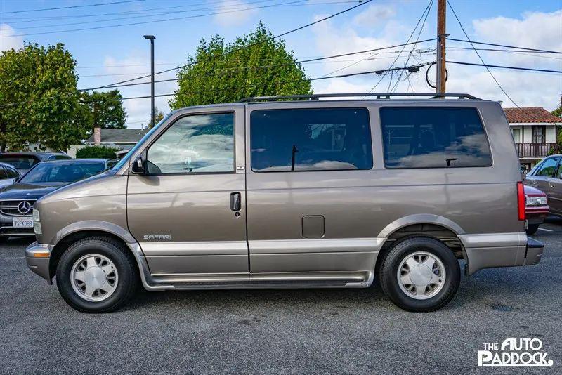 used 2002 GMC Safari car, priced at $15,000