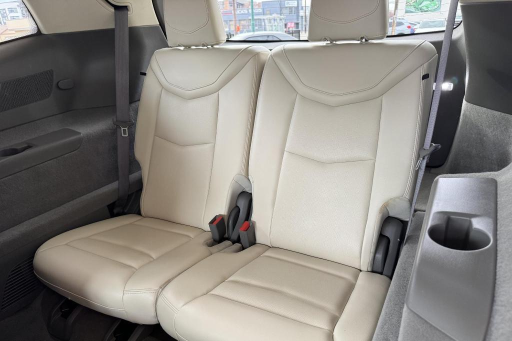 used 2024 Cadillac XT6 car