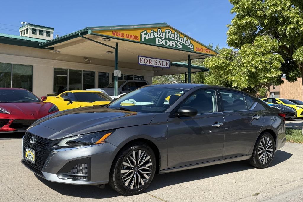 used 2025 Nissan Altima car