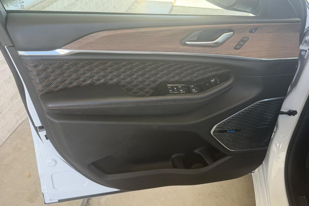 used 2023 Jeep Grand Cherokee 4xe car