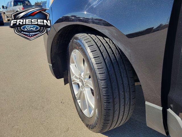 used 2024 Ford Edge car, priced at $31,461