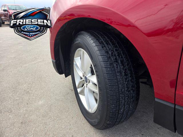 used 2015 Ford Edge car, priced at $9,999