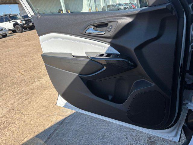 used 2025 Chevrolet Trax car, priced at $19,883