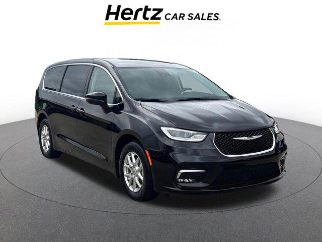 used 2024 Chrysler Pacifica car, priced at $32,517