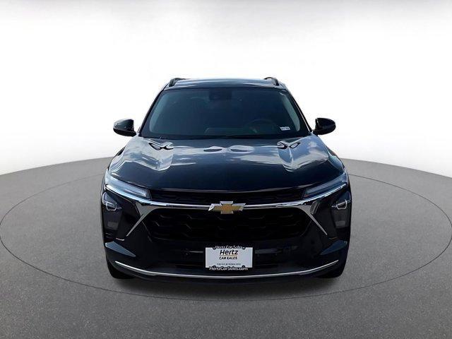 used 2025 Chevrolet Trax car, priced at $19,568