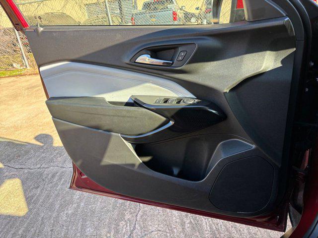 used 2025 Chevrolet Trax car, priced at $19,200