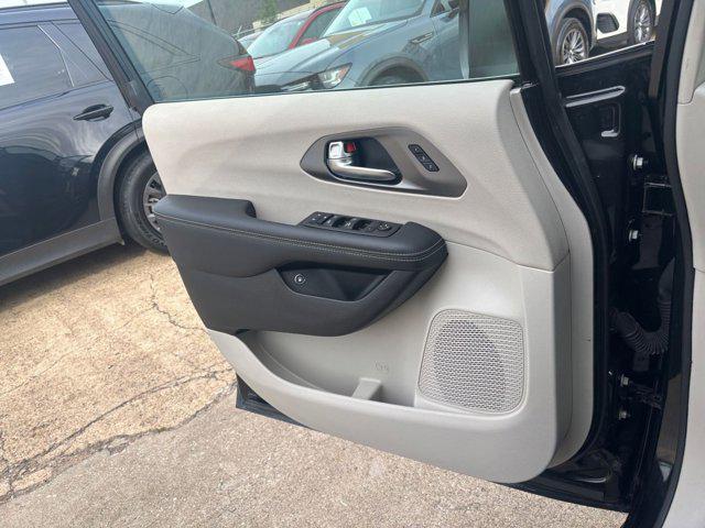 used 2023 Chrysler Pacifica Hybrid car, priced at $25,228