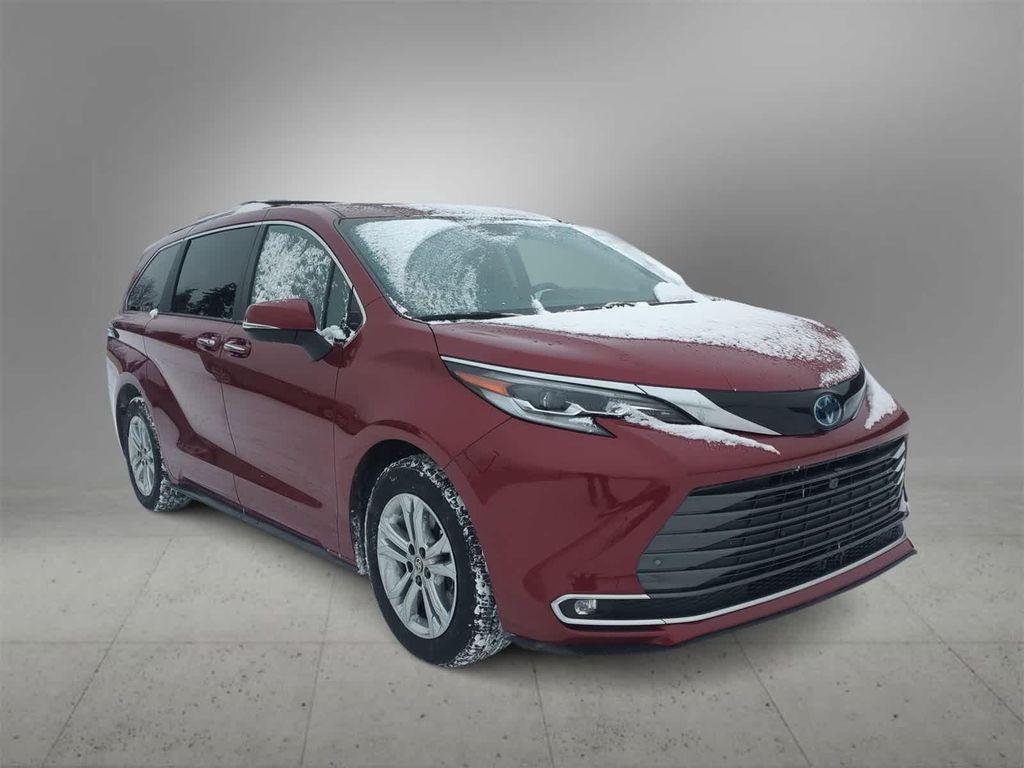 used 2023 Toyota Sienna car, priced at $44,649