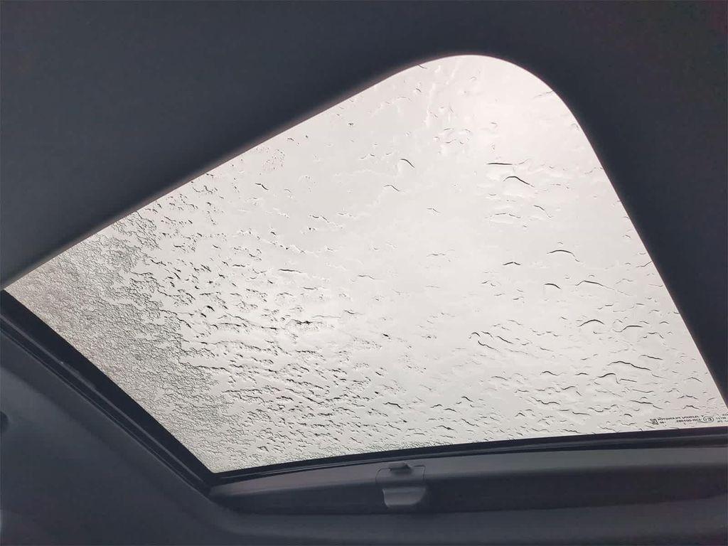 used 2023 Chevrolet Traverse car, priced at $33,376