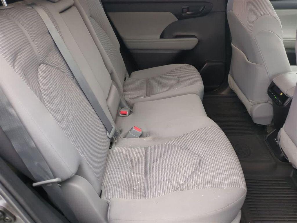 used 2023 Toyota Highlander car, priced at $27,097