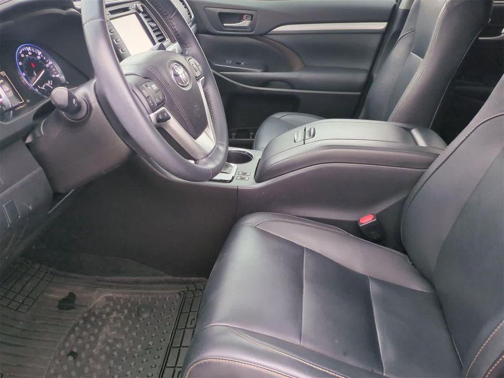 used 2016 Toyota Highlander car, priced at $18,175