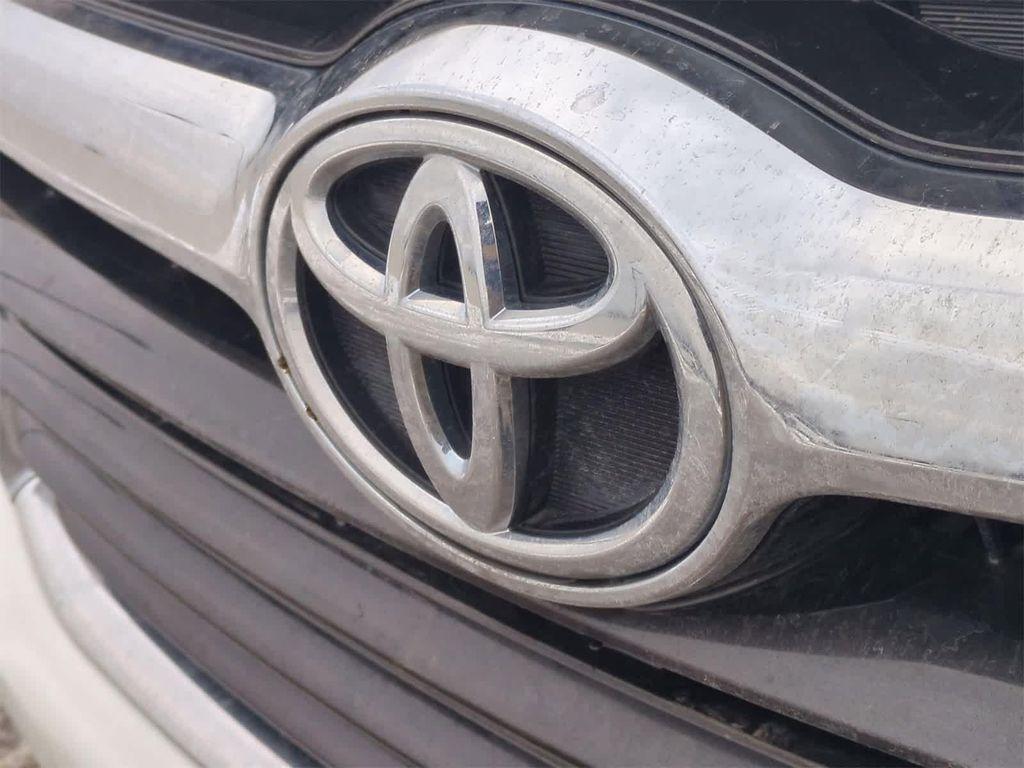 used 2016 Toyota Highlander car, priced at $18,175