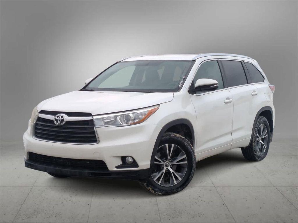 used 2016 Toyota Highlander car, priced at $18,175