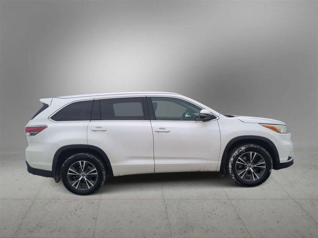 used 2016 Toyota Highlander car, priced at $18,175