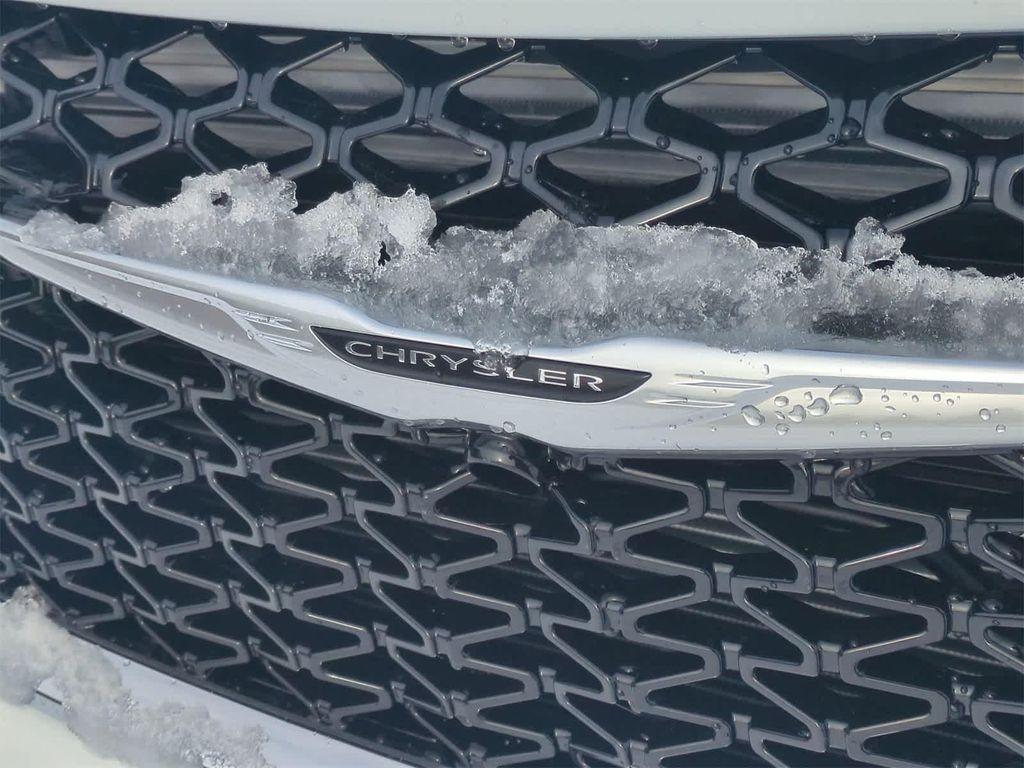 used 2024 Chrysler Pacifica car, priced at $23,699