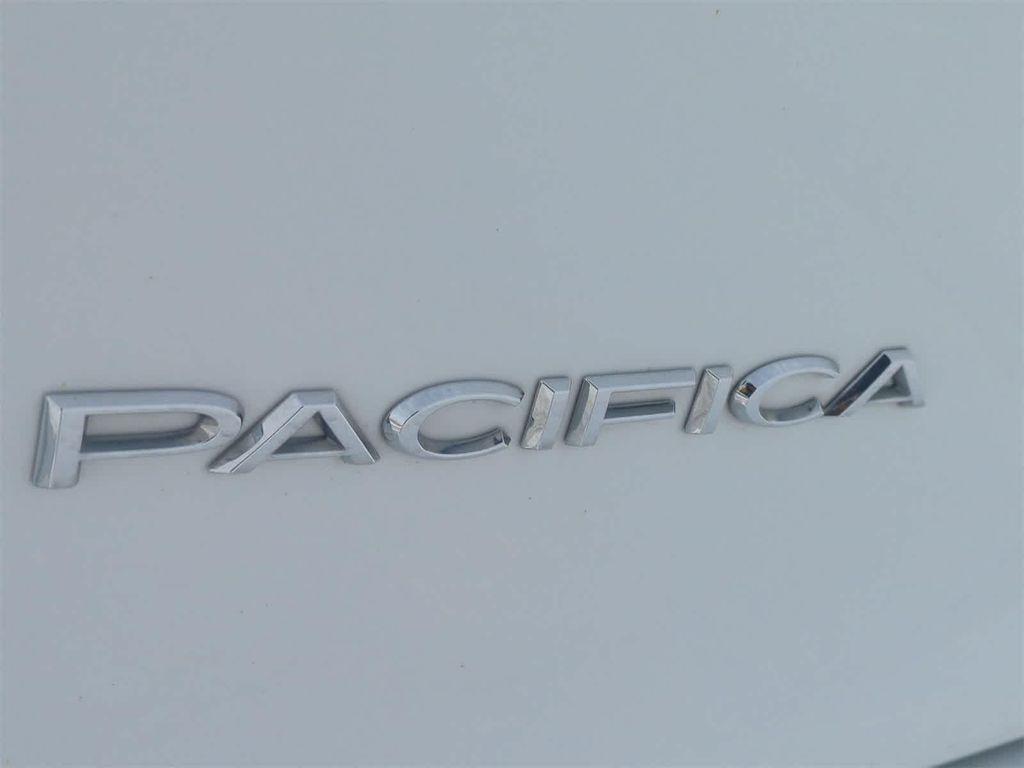 used 2024 Chrysler Pacifica car, priced at $23,699