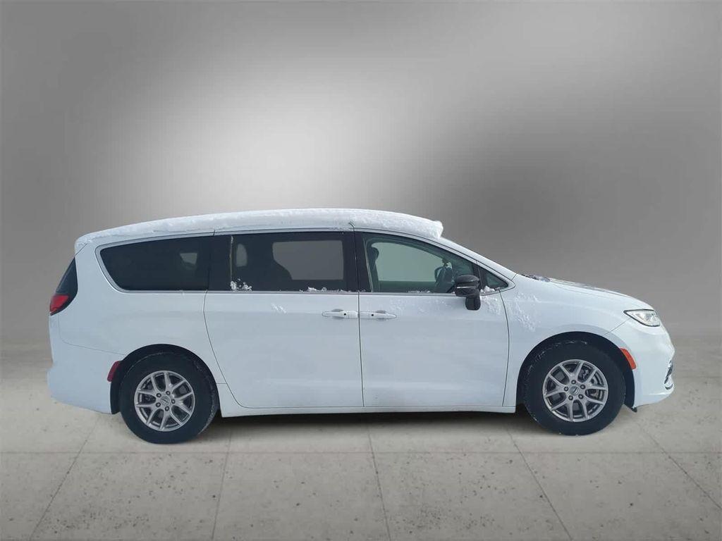 used 2024 Chrysler Pacifica car, priced at $23,699