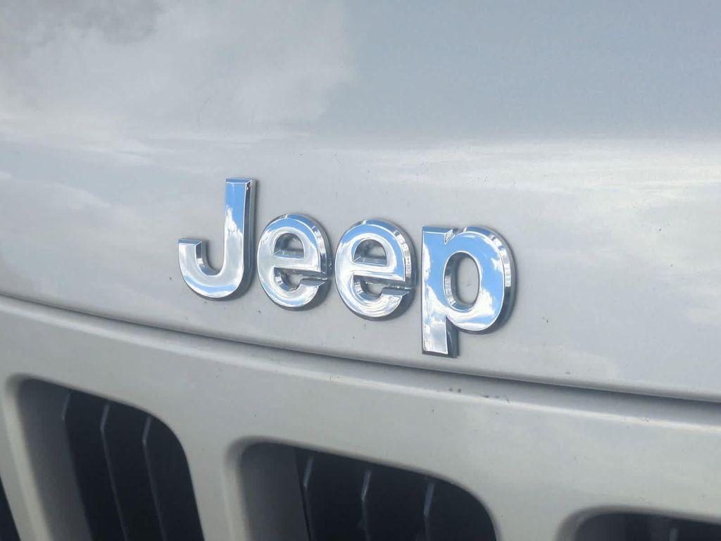 used 2008 Jeep Grand Cherokee car, priced at $4,299